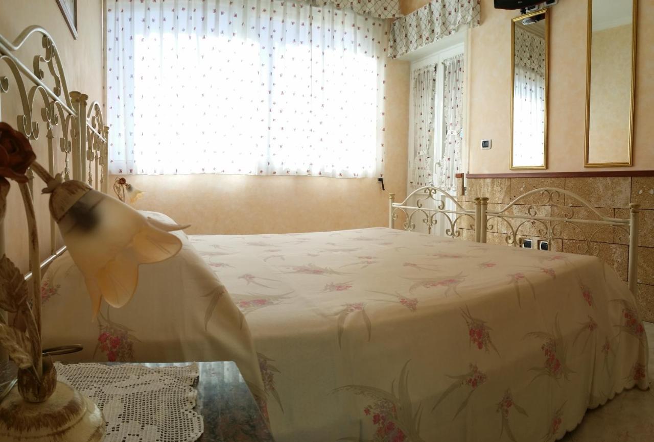 La Baronessa Villa Tiggiano Exteriör bild